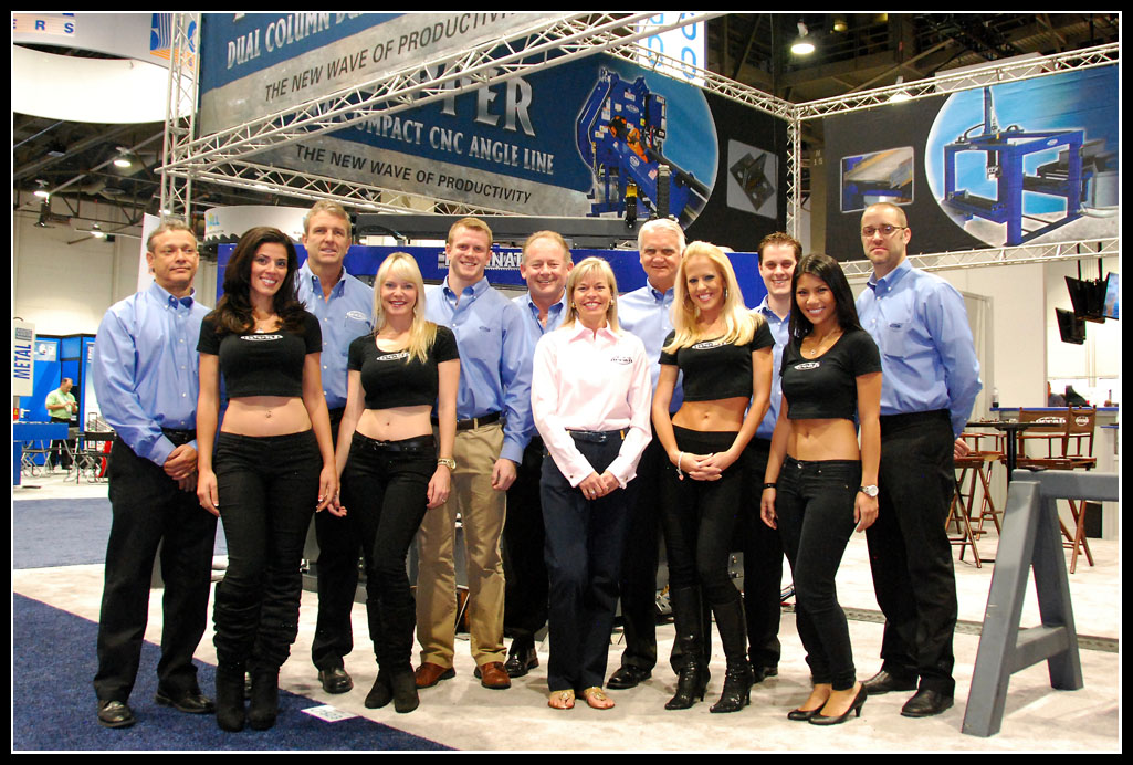 The Ocean Machinery team complete with the ever popular Oceanettes!